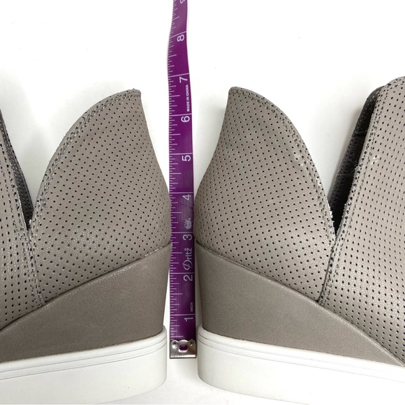 MIA Ankle Wedge Sneakers - Picture 4 of 13